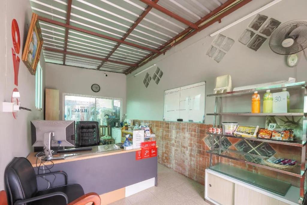 Oyo 75416 Rama3 Sunrise Hostel Bangkok Extérieur photo